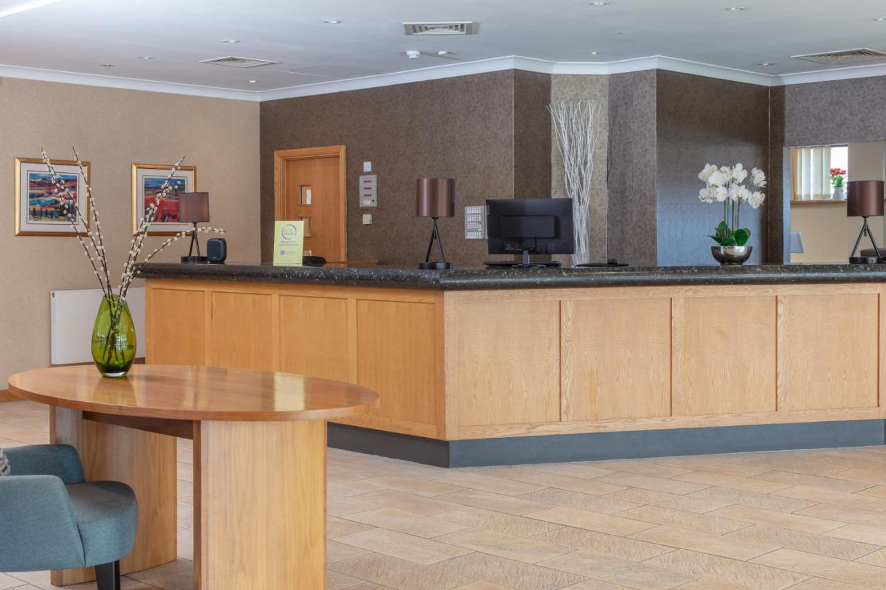 Hampshire Court Hotel & Spa Basingstoke Eksteriør billede