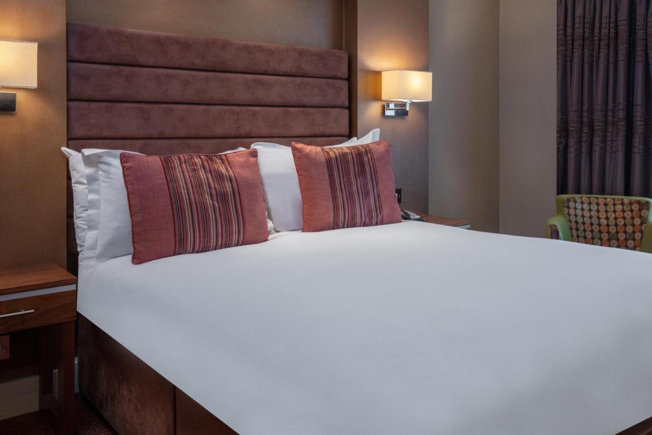 Hampshire Court Hotel & Spa Basingstoke Værelse billede