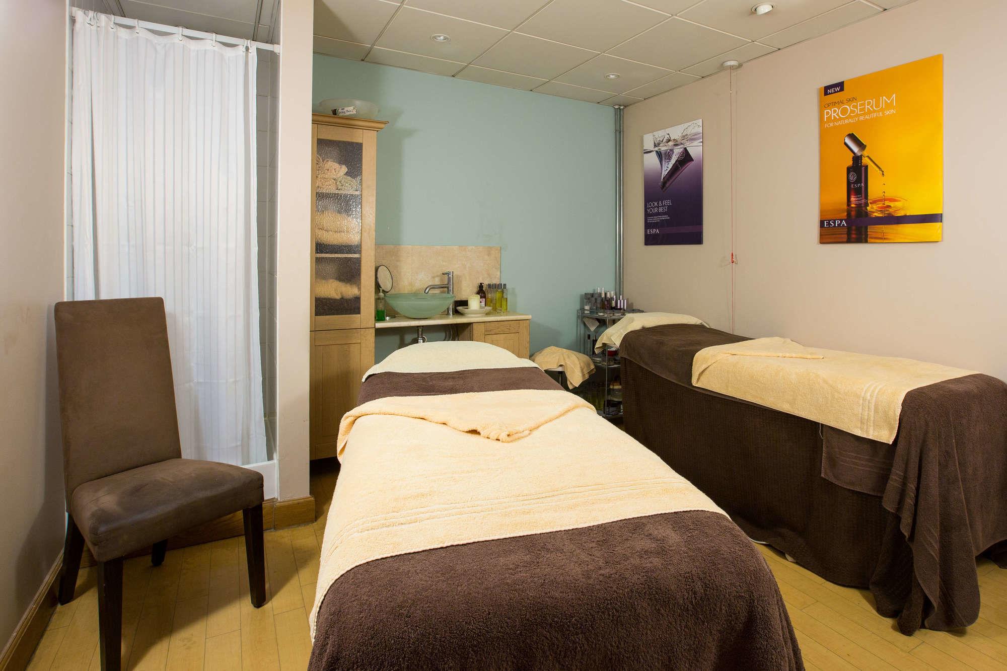 Hampshire Court Hotel & Spa Basingstoke Eksteriør billede