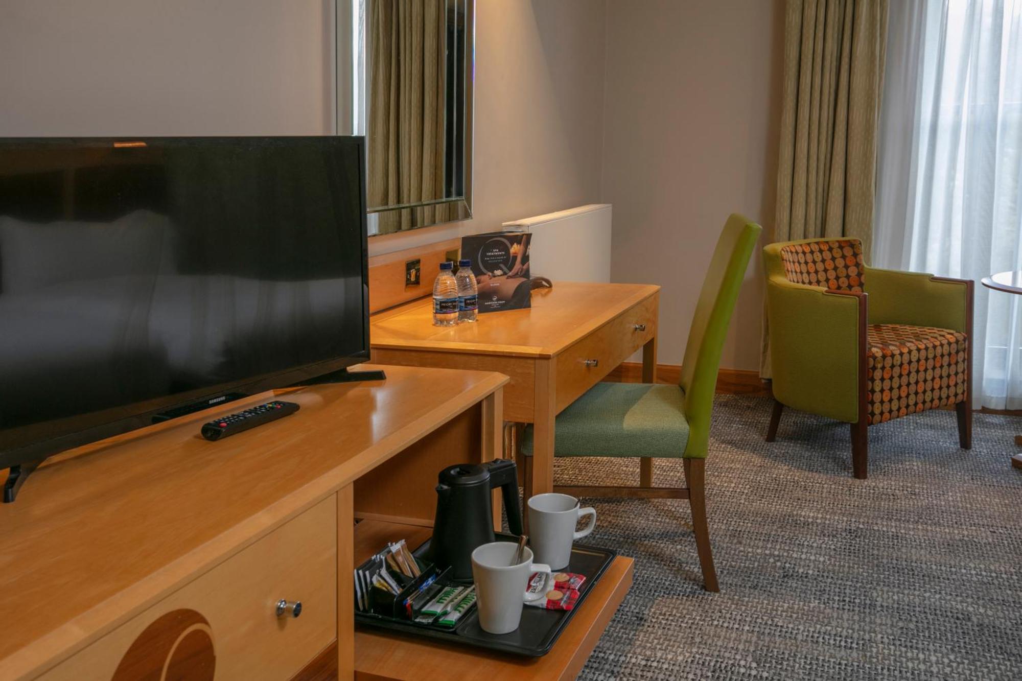 Hampshire Court Hotel & Spa Basingstoke Værelse billede