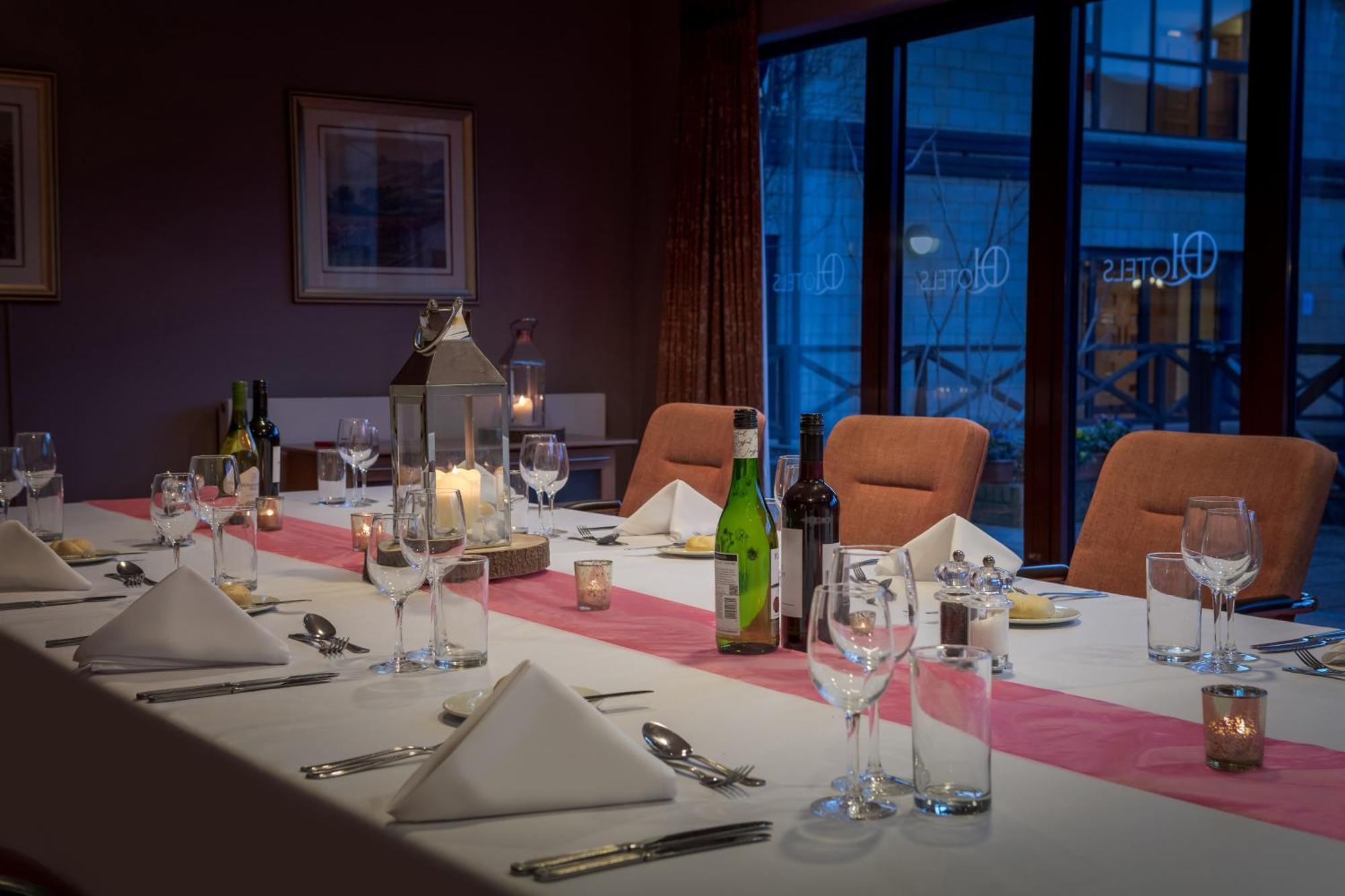 Hampshire Court Hotel & Spa Basingstoke Eksteriør billede