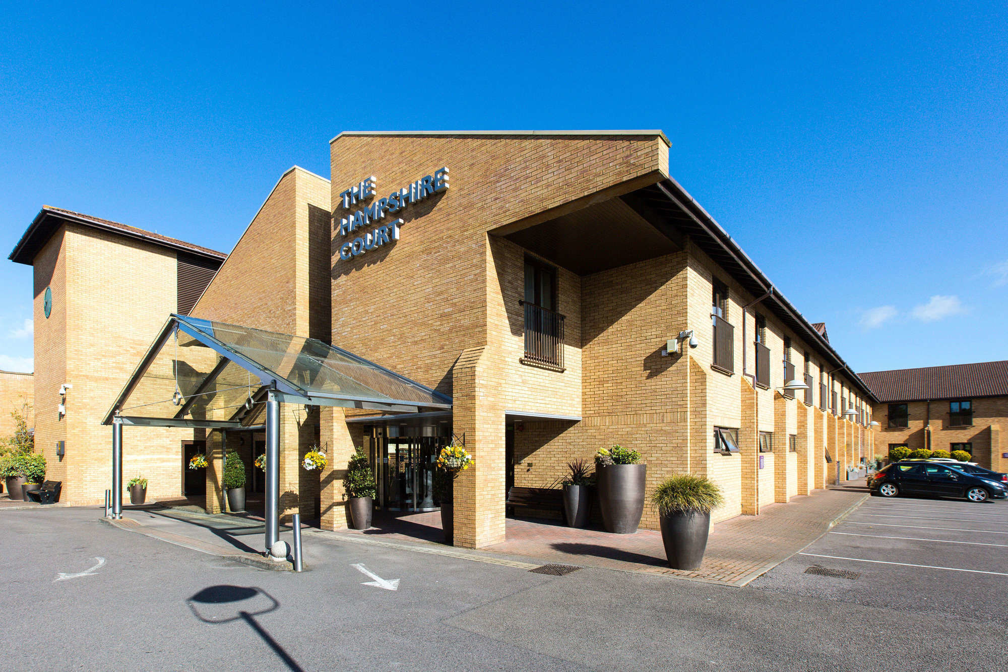 Hampshire Court Hotel & Spa Basingstoke Eksteriør billede