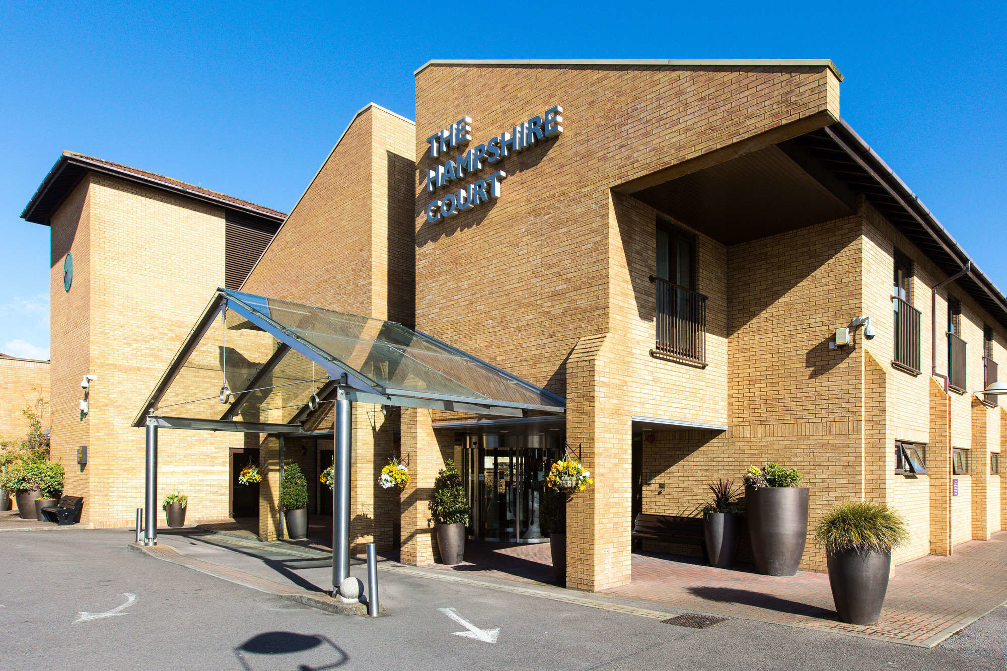 Hampshire Court Hotel & Spa Basingstoke Eksteriør billede