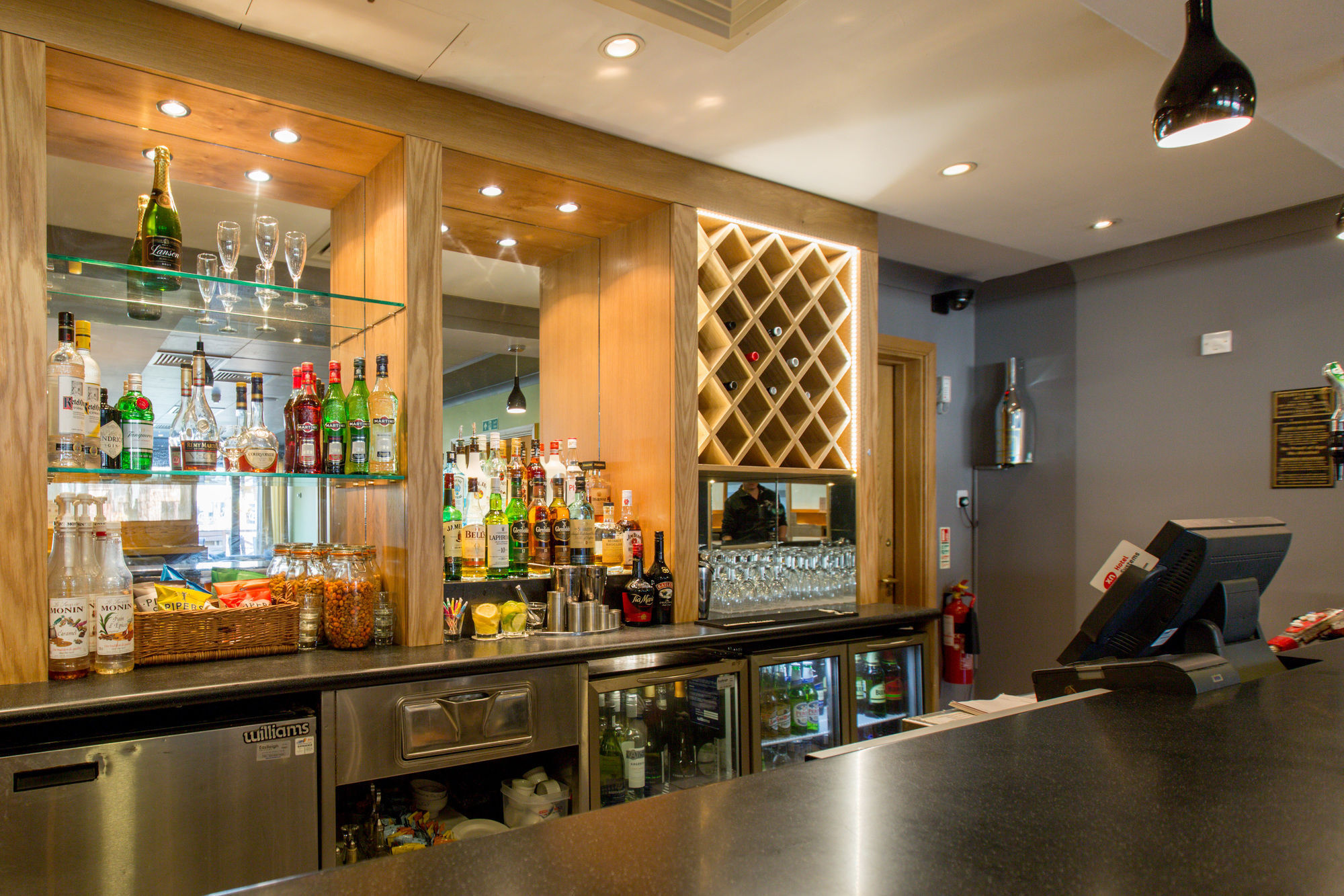 Hampshire Court Hotel & Spa Basingstoke Eksteriør billede