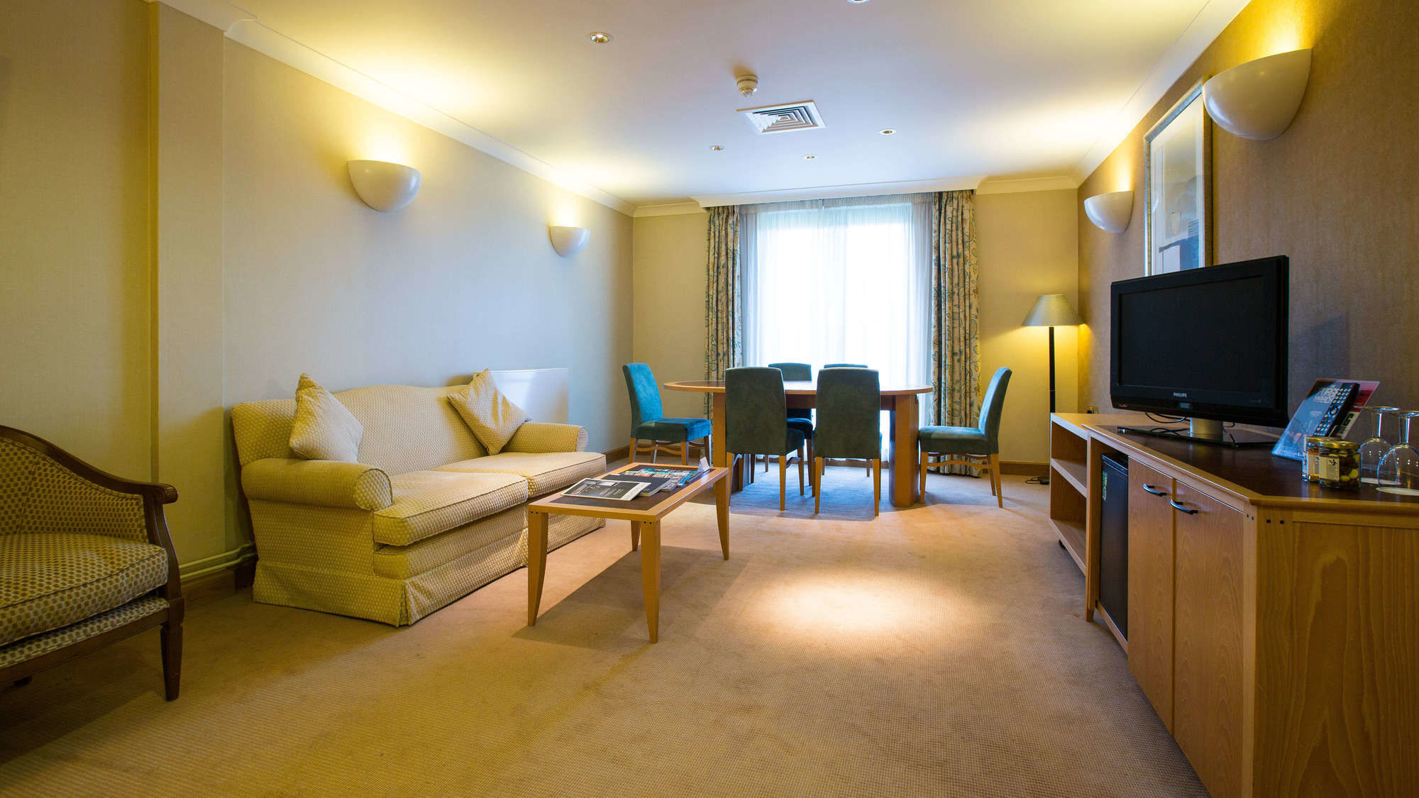 Hampshire Court Hotel & Spa Basingstoke Eksteriør billede